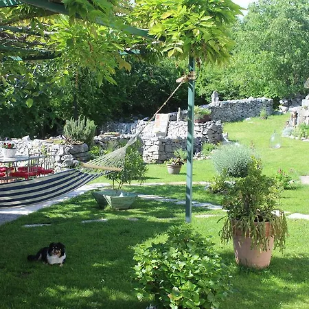 Holiday home Mavrici, Neighbors Free *