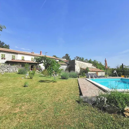 Holiday home Mavrici, Neighbors Free *