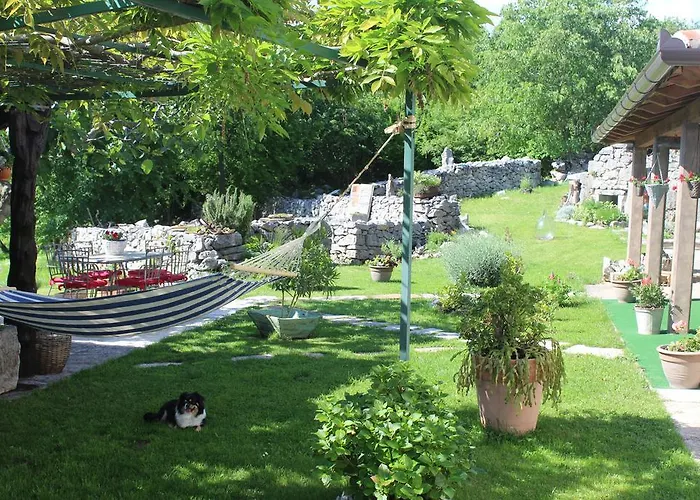 Feriehus Mavrici, Nature Paradise With Pool *