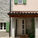 Mavrici, Nature Paradise With Pool Ferienhaus Buzet