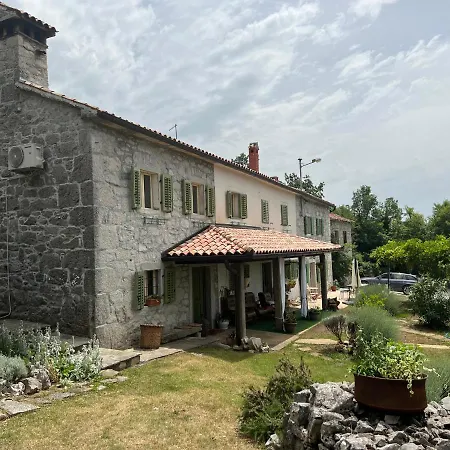 Mavrici, Nature Paradise With Pool Ferienhaus Buzet