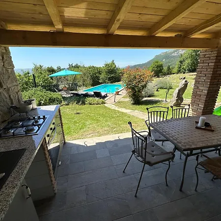 Ferienhaus Mavrici, Nature Paradise With Pool